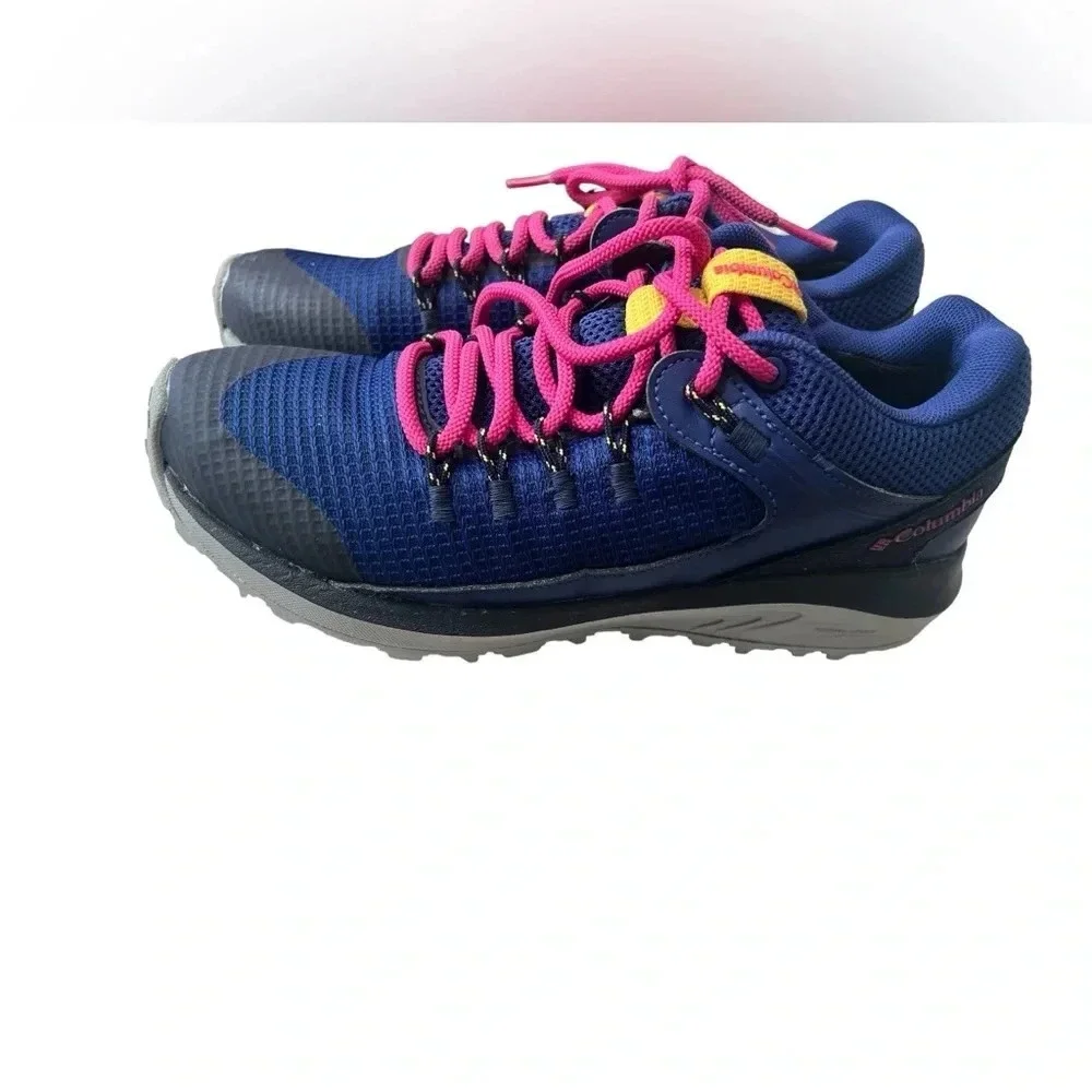 Columbia Women’s Waterproof Walking Shoes in size 7